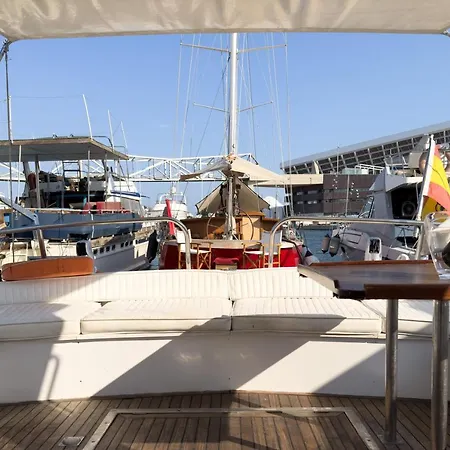 Rufus Port Forum Bateau-hôtel *