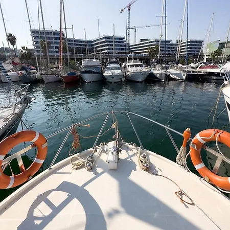 Rufus Port Forum Πλωτό κατάλυμα