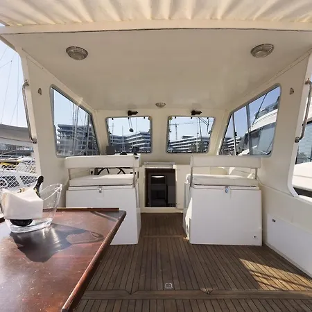 Πλωτό κατάλυμα Rufus Port Forum